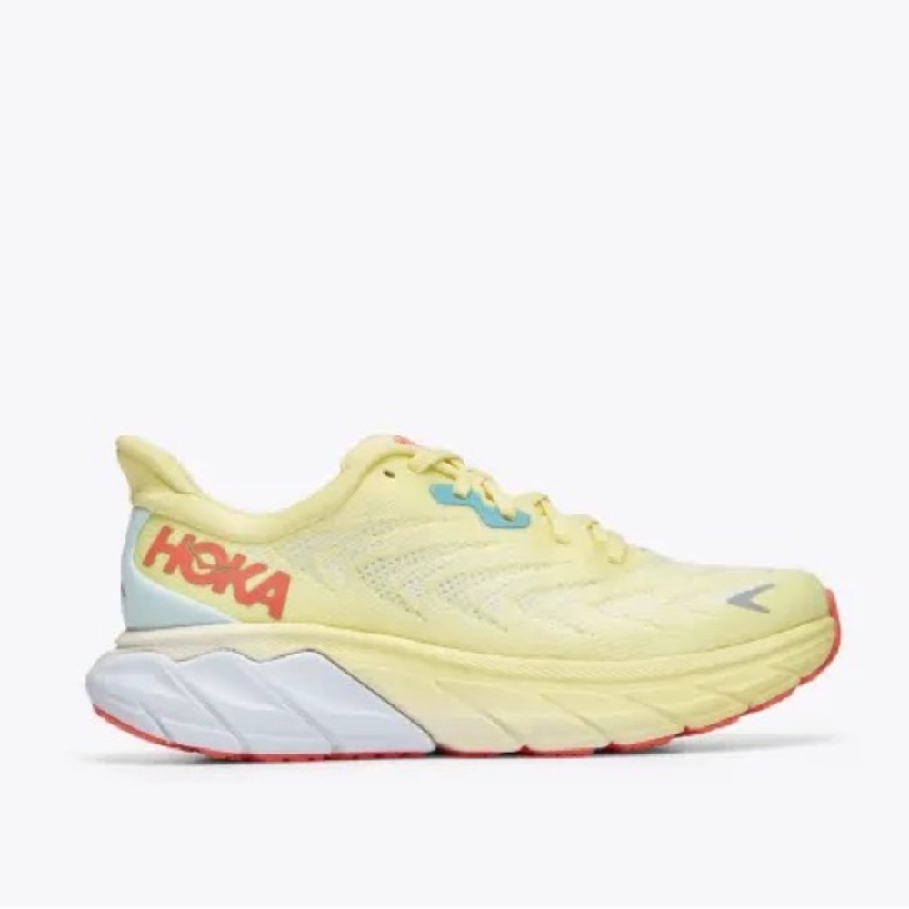 HOKA Arahi 6